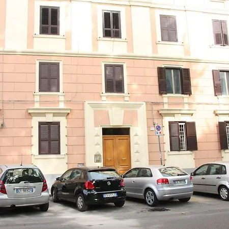 Large In San Paolo بيت ضيافة روما