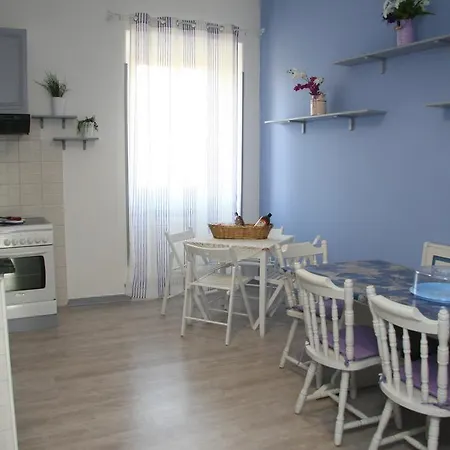 بيت ضيافة Large In San Paolo *