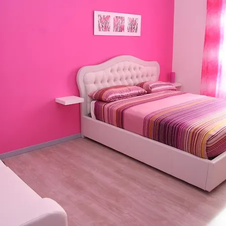 Large In San Paolo * روما